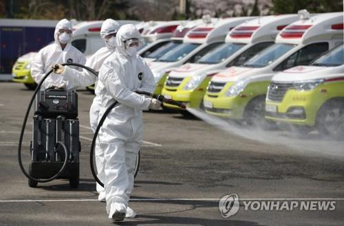 90대 요양병원 확진자 2명 잇단 사망…국내 총 161명(종합)