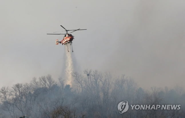 인천 옥련동 연경산 `산불`…강풍에 진화 난항