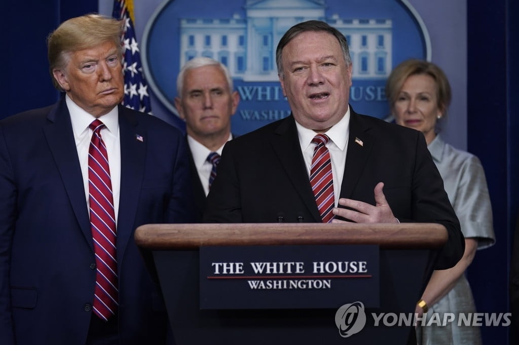 트럼프, `미국봉쇄` 가능성 일축...멕시코와 국경 닫아