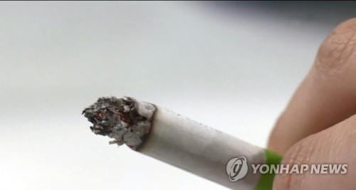 "흡연자, 코로나19 악화위험 14배" <中 연구진>