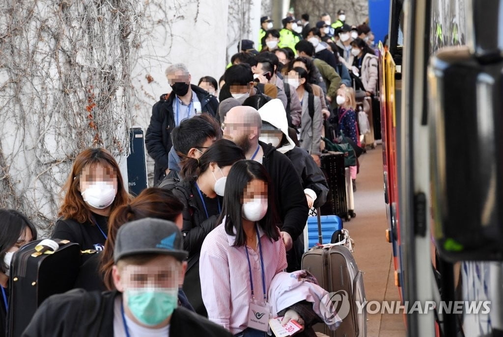 서울, 해외여행 후 확진자 발생 50명 넘어