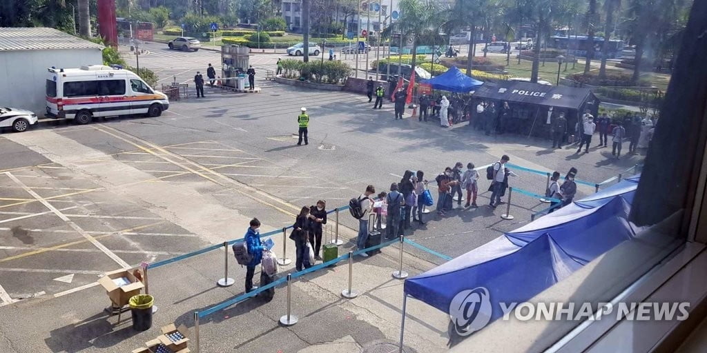 `코로나19 종식 노력` 중국, 통계조작 논란...폭로 잇따라