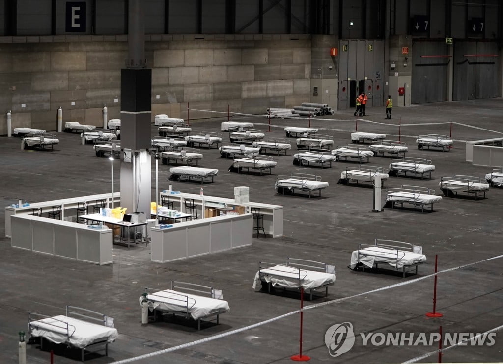 스페인, `코로나19` 사망자 하루 30% 급증...세계 3번째