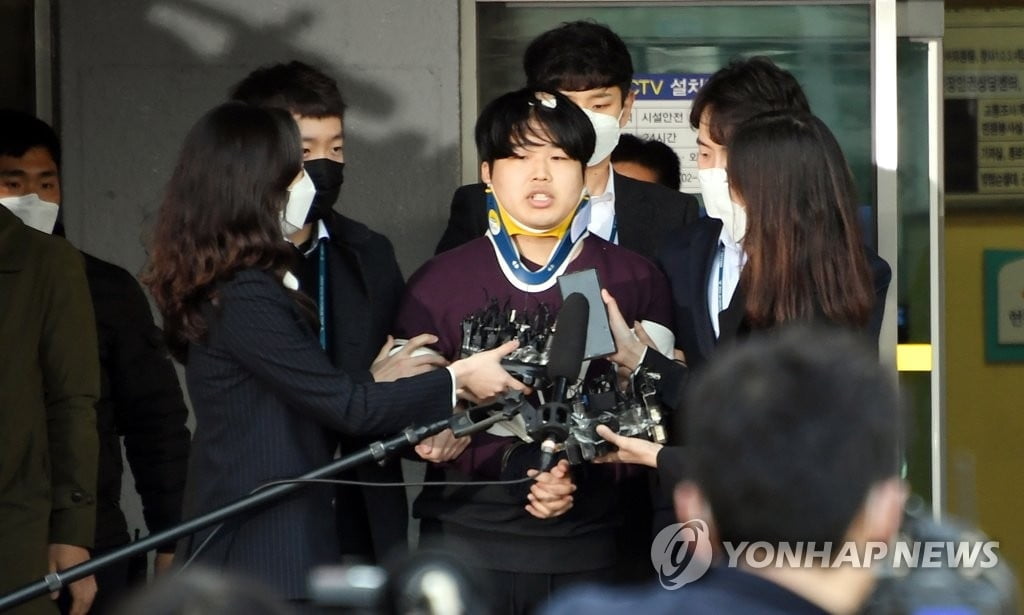 `박사방` 유료회원 드러나나…경찰, 암호화폐 거래자료 확보