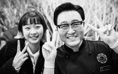 "즐거운 촬영" 이준혁, 박서준X김다미X권나라와 인증샷