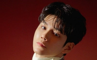 옹성우, 자꾸만 끌려…이끌림 담은 'GRAVITY' 티저 공개