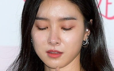 '사랑하고 있습니까' 김소은 "세상 떠난 전미선, 영화 보니 떠올라" 눈물