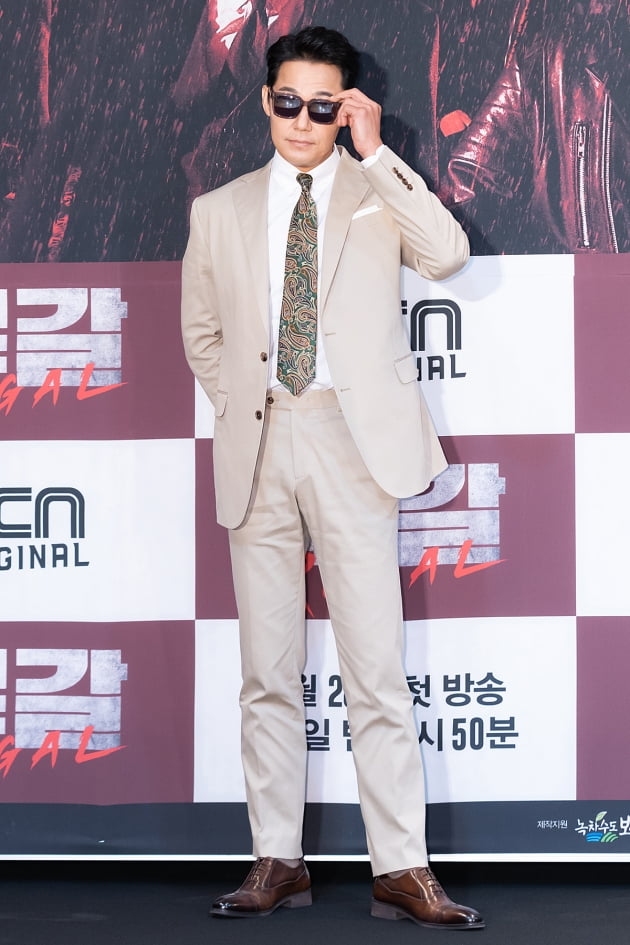 [TEN 포토] '루갈' 박성웅, '범접불가 포스'