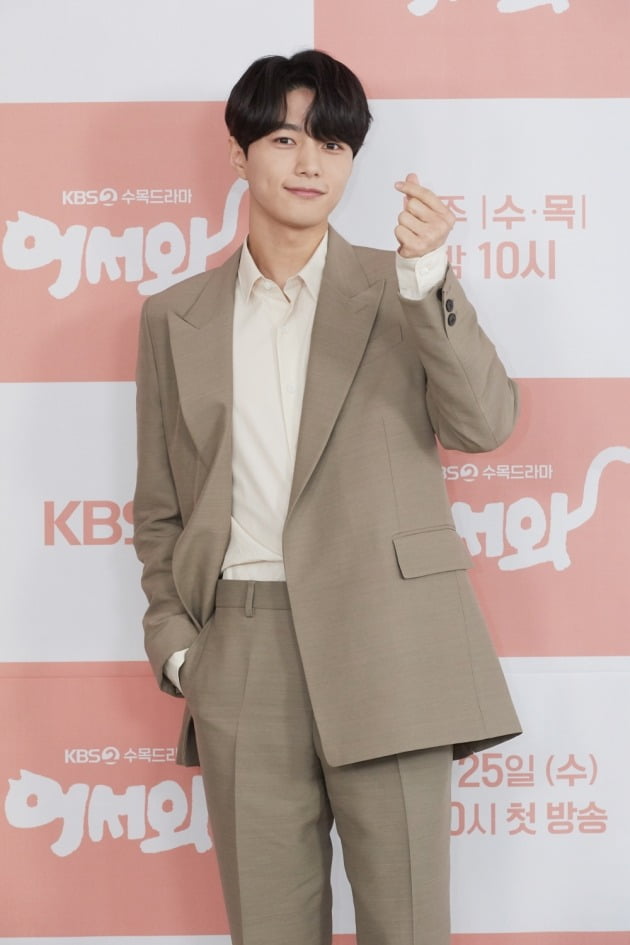 [TEN 포토] '어서와' 김명수, '설렘 주의보'