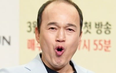 [TEN 포토] '어쩌다 가족' 김광규, '힘찬 따봉'