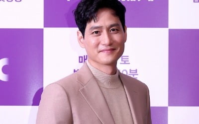 [TEN 포토] '부부의 세계' 박해준, '부드러운 미소'