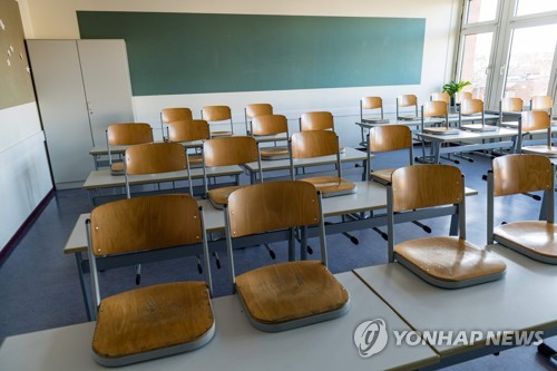 코로나19 '들불' 독일, 뒤늦은 메르켈 등판…이제 '한국 배우기'