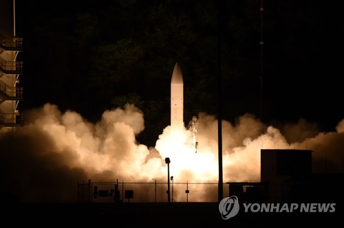 미 국방부 "극초음속 활공체 비행시험 성공…중요한 이정표"