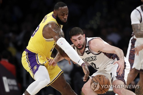 NBA 브루클린, LA 레이커스 꺾고 감독 교체 후 3연승