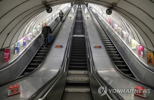 영국 총리실 "런던 봉쇄·군병력 동원 가능성 없다"