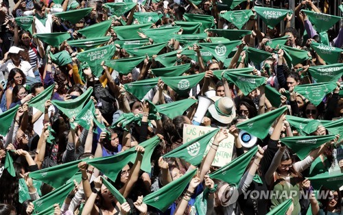 콜롬비아, 낙태 합법화 무산…헌재 "현행 규제 유지"