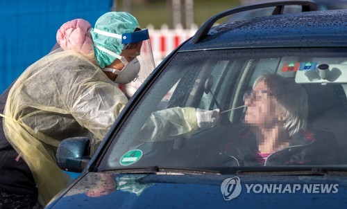 코로나19 '들불' 독일, 뒤늦은 메르켈 등판…이제 '한국 배우기'