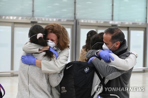 스페인 코로나19 사망 2천명 넘어…의료시스템 마비 직전