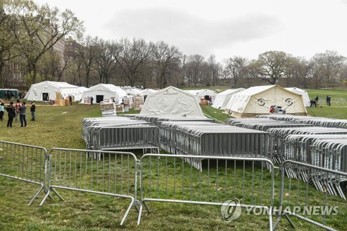 "4월15일 하루 미 코로나19 사망자 2천명 전망…8월까지 8만명"