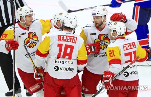 세계 2위 아이스하키리그 KHL도 코로나19에 중단 위기