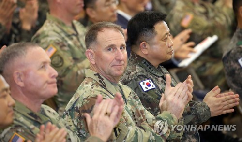 공약 따라 아프간서 발 빼는 트럼프…주한미군에도 영향 줄까