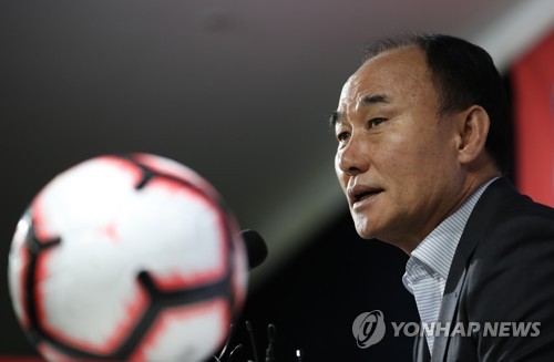 '올림픽 연기'에 답답한 김학범 감독 "지금은 지켜볼 수밖에"