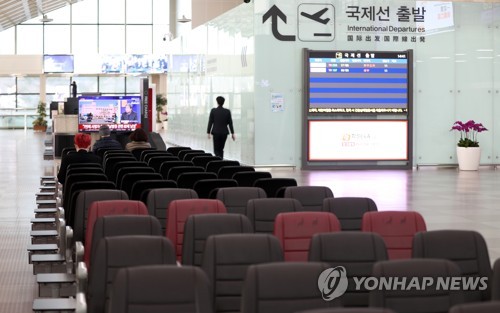 "퇴로가 없다"…코로나19에 사상 최악 위기 맞은 항공업계