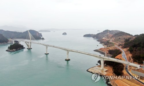 여수∼고흥 연도교 완전개통, 관광객 몰려…'대박' 예감
