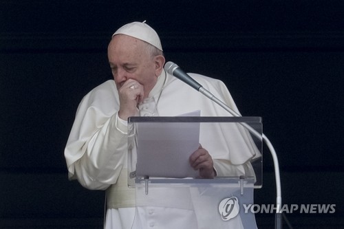 교황 '코로나19 여파'에 주일삼종기도 '영상'으로…"사상 처음"