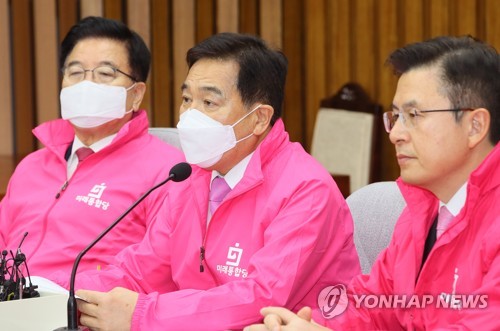 심재철 "신천지도 모자라 야당 책임 떠넘겨…이낙연 사과하라"(종합)
