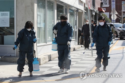 코로나19 '나 몰라라'…국내외 연수 강행ㆍ행사 개최 '빈축'