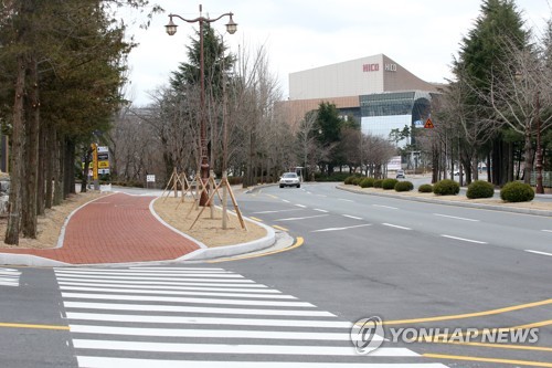 경주 월성원전 협력업체 직원 코로나19 확진…"원전 영향 없어"