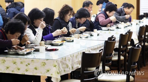 "한국, 코로나19와 싸움서 민주주의의 힘 보여줘" [WP]