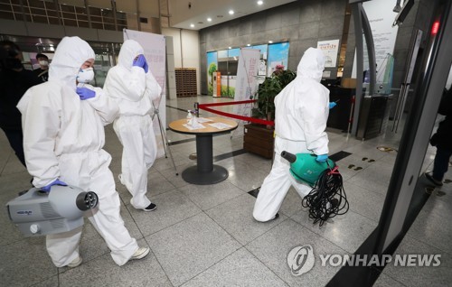 복지부 직원 코로나19 확진…정부 "업무 차질 없도록 할 것"(종합2보)