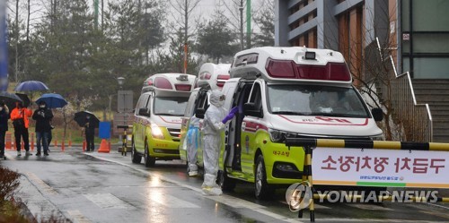 코로나19 발생 47일만에 확진 7천명 넘어…국내 총 7천41명(종합)