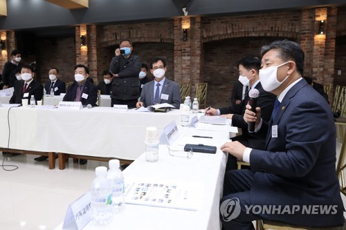 '온라인 예배' 둘러싼 불협화음…개신교계 컨트롤타워가 없다