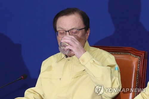 '비례정당' 놓고 홍역 치르는 여야…'꼼수 경쟁'에 거센 역풍(종합)