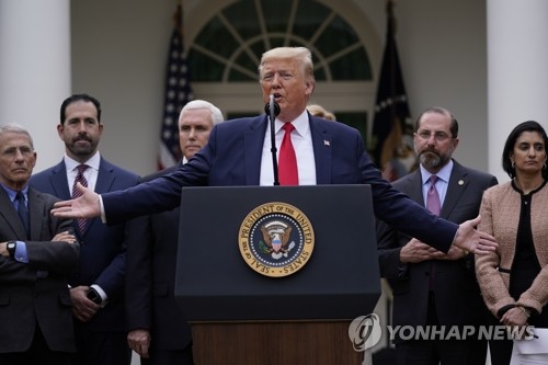 '코로나19 결집 효과' 트럼프 국정지지율 취임 후 최고치