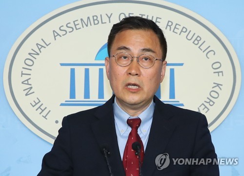 이주영 '공산주의 전력' 주장에 최형두 "난 검증된 합리적 우파"