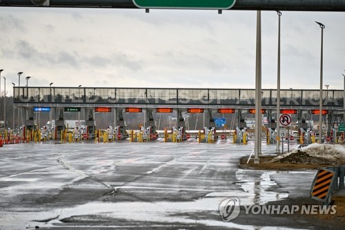 한국발 입국금지 100곳…40여개국, 모든 외국인 입국 막아