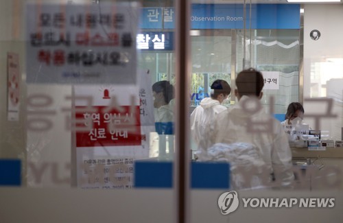 코로나19 '음성' 고교생 사인은…"급성폐렴으로 호흡곤란 추정"