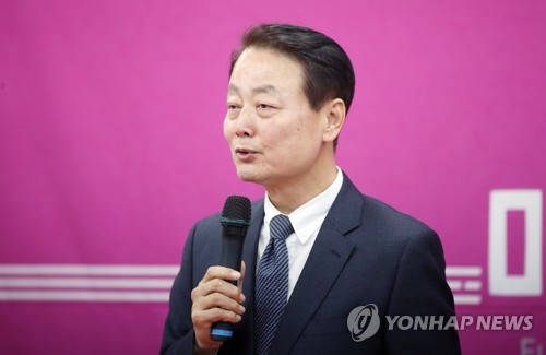 한선교 미래한국당 대표 전격사퇴…"가소로운 자들이 개혁 막아"(종합)