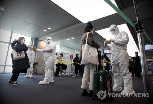 유럽·미국서 환자 유입 '가속'…집단감염 추가 확진도 이어져