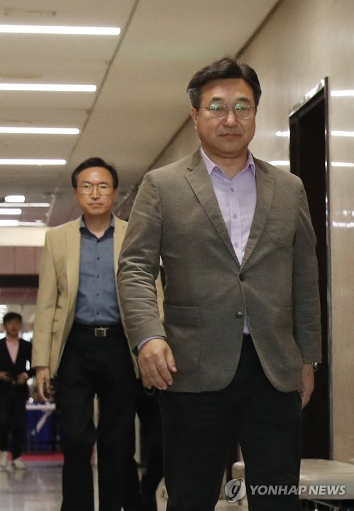 윤호중 "시민당 의원파견 7명…열린민주당, 우리와 관계없는 당"