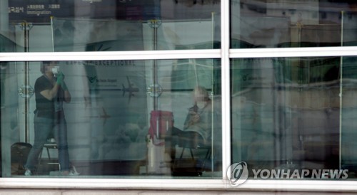 서울 신규환자 6명 중 4명 직간접 해외발…확진자 누계 330명