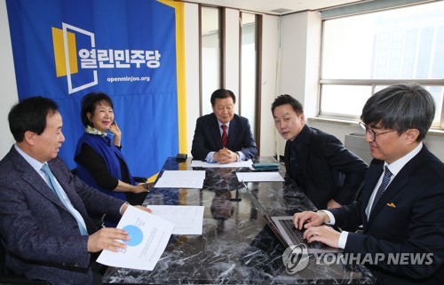 민주, 열린민주 '의외의 약진'에 긴장…"비례투표는 시민당에"(종합)