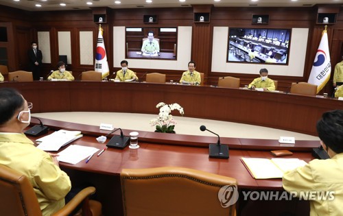정총리 "WHO, 우리 코로나19 대응에 주목…'K방역' 발전시켜야"