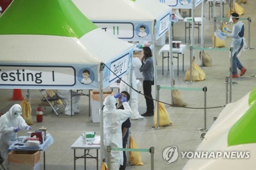 인천공항에 '개방형 진료소' 설치…"공항 바람 덕에 빠른 검사"