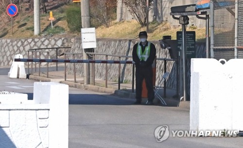 주한미군 한국인 무급휴직 하루 앞으로…정부, 오늘 입장 발표