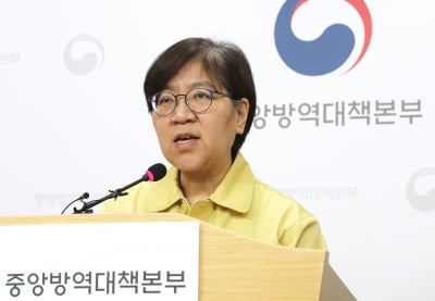 [속보] 보건당국 "33번째 사망자, 직접 사인은 코로나19 폐렴 악화"